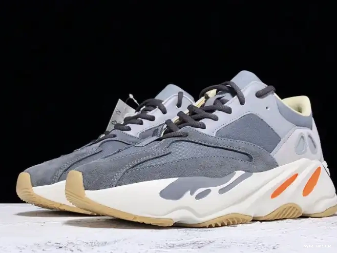 hype v2 'Magnet' Yeezy FV9922 700 Boost Adidas 0325